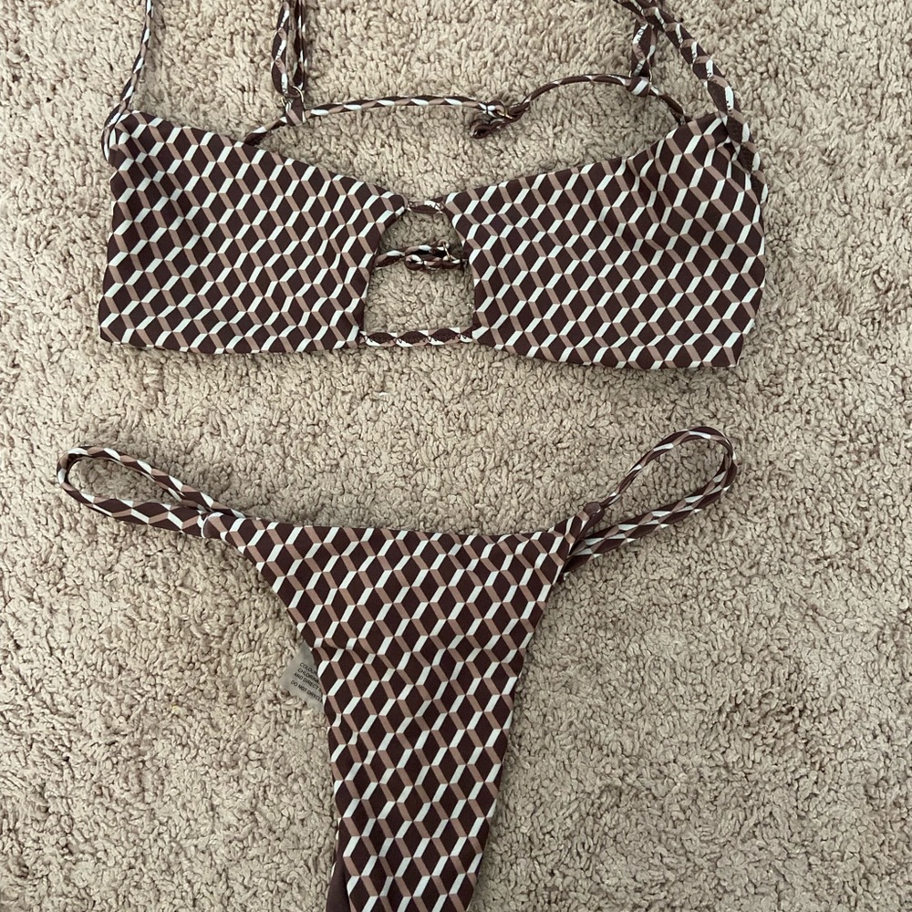 GLASSONS swimsuit set